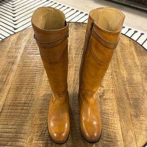 Frye Boot - Women’s Melissa Button